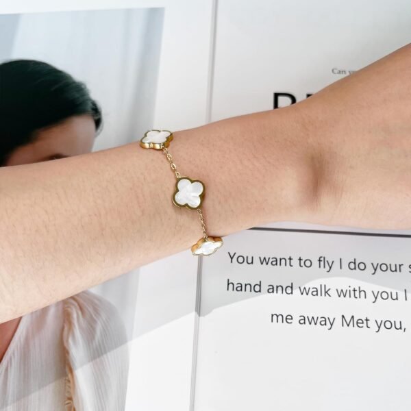 Gold Plated Clover Lucky Bracelet for Women White/Black/Red/Green Flower Four Leaf Link Bracelets Trendy Jewelry Gifts for Women